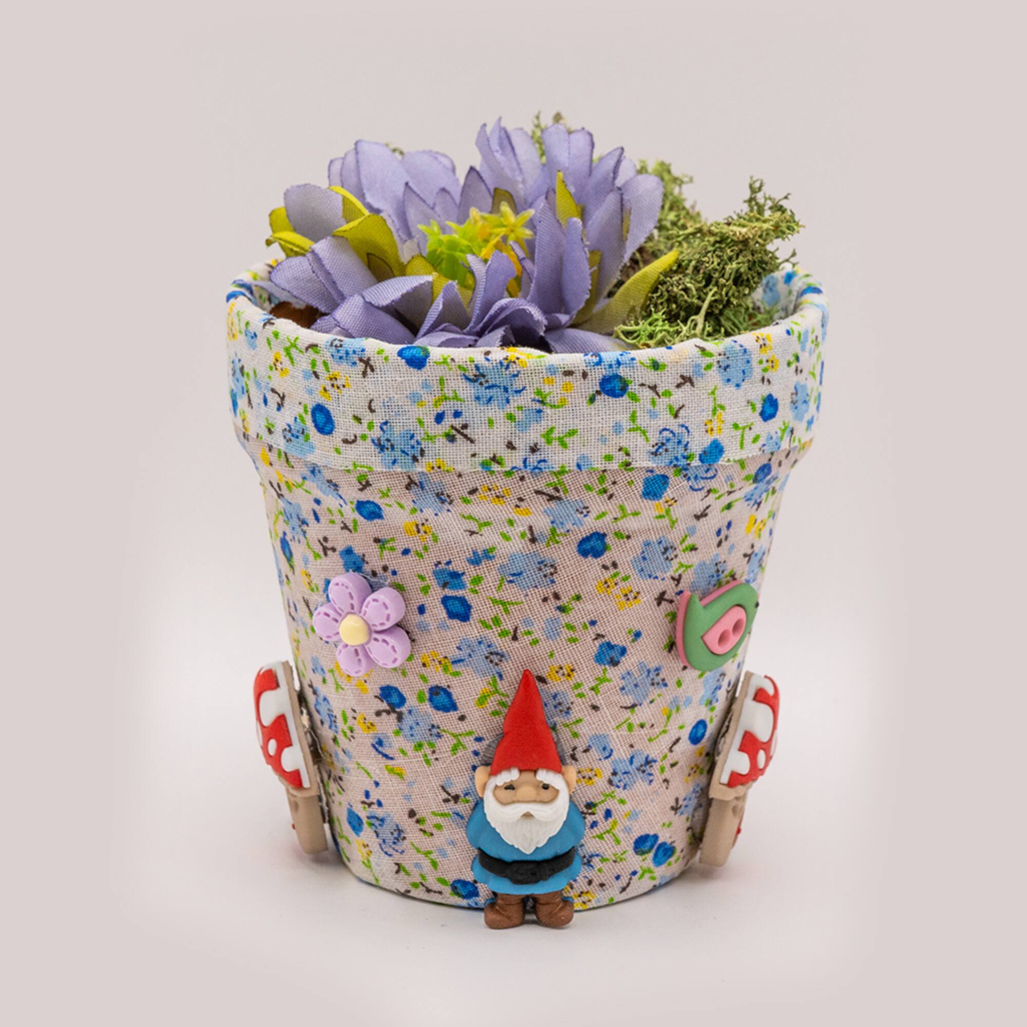 Dress It Up Garden Gnome Buttons